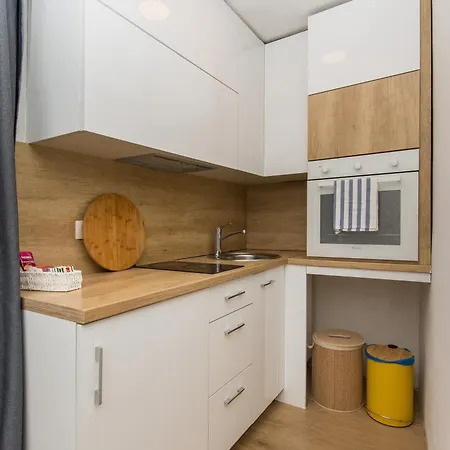 Finest Ii Apartment *