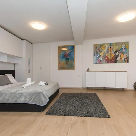 Finest Ii Apartment